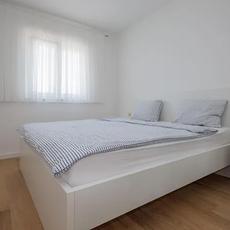 Petric Apartment Makarska